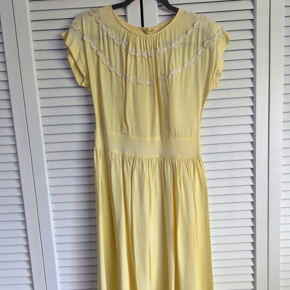 Vintage Yellow Dress - Picture 2 of 6